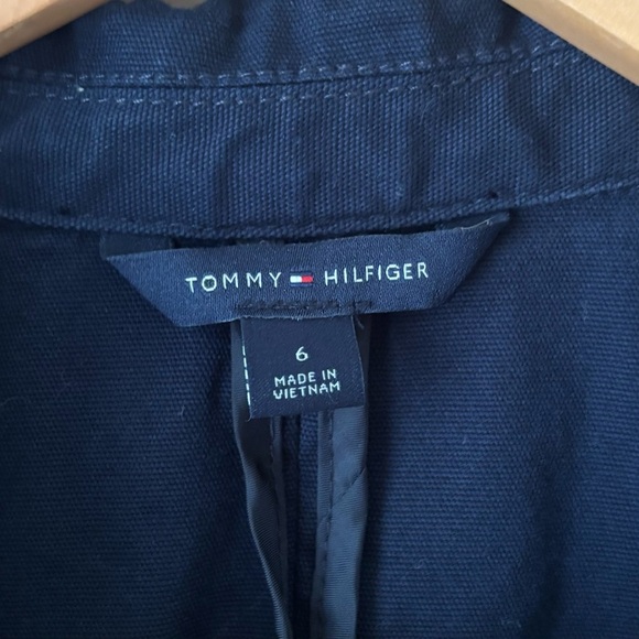 Tommy Hilfiger Navy Blazer Women’s Size 6 Classic Preppy 3-Button Jacket - Picture 4 of 9